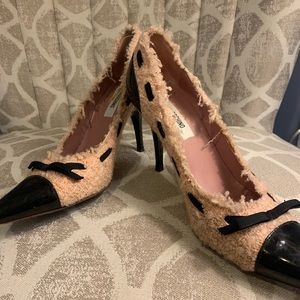 Moschino pink amd black patent tipped pointed tip shoes